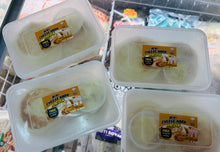 Load image into Gallery viewer, Mini Cheese Naan 5pcs with Garlic Spread
