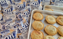 Load image into Gallery viewer, Mak Ngah Roti Boyan 5pcs with Sambal
